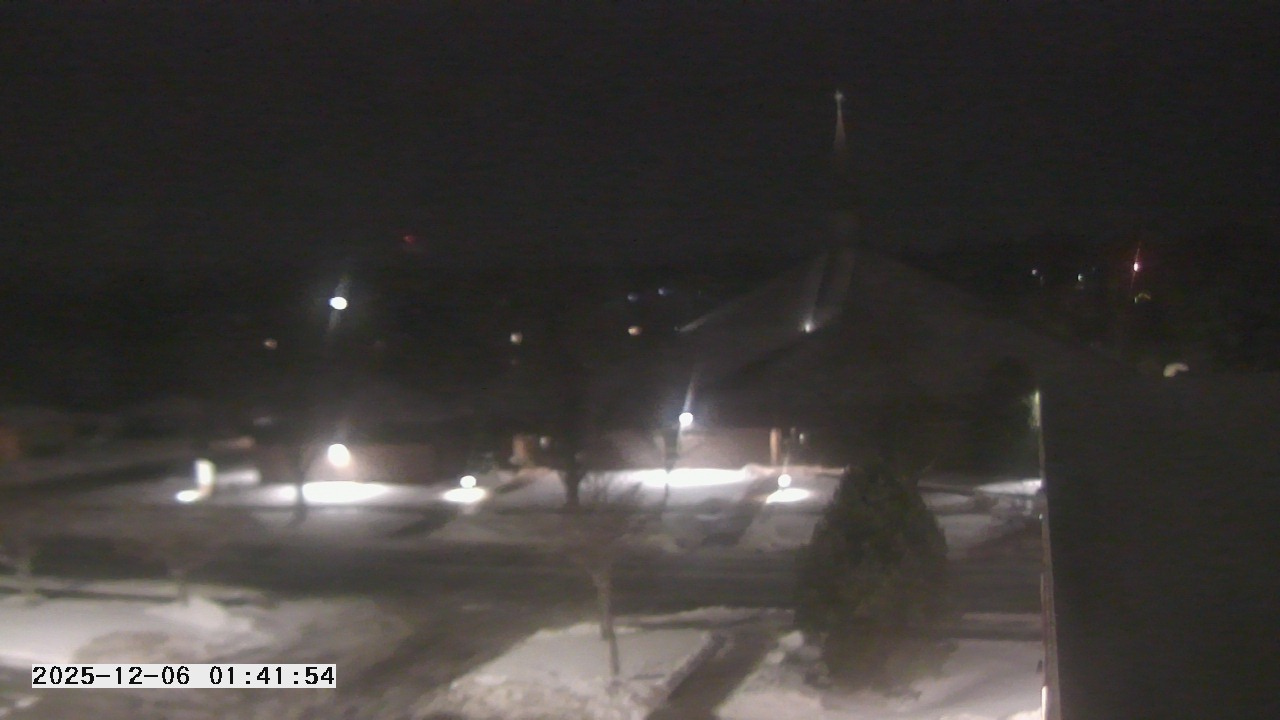 Thumbnail for current weather camera view from St. Michael Catholic School in Prior Lake, Minnesota