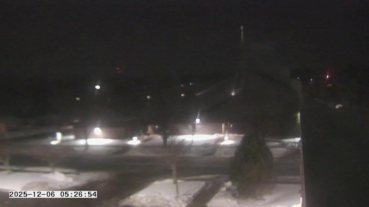 Thumbnail for current weather camera view from St. Michael Catholic School in Prior Lake, Minnesota