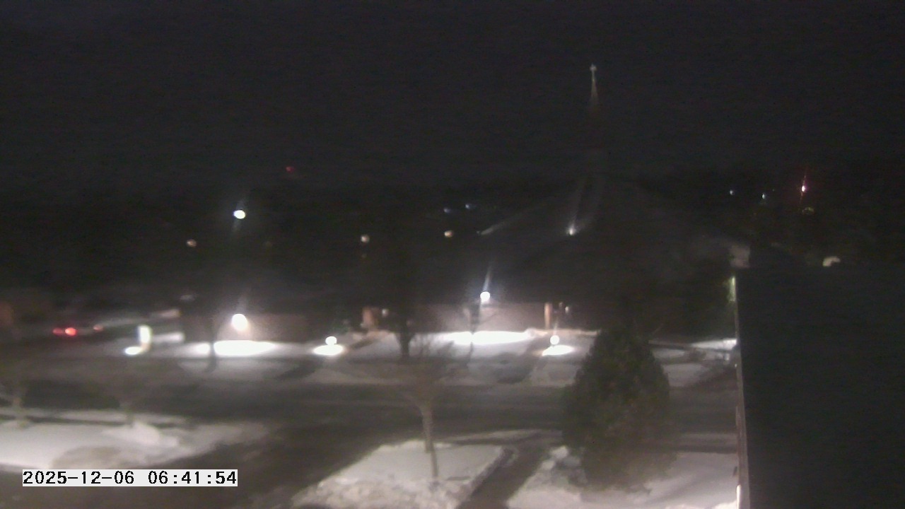 Thumbnail for current weather camera view from St. Michael Catholic School in Prior Lake, Minnesota