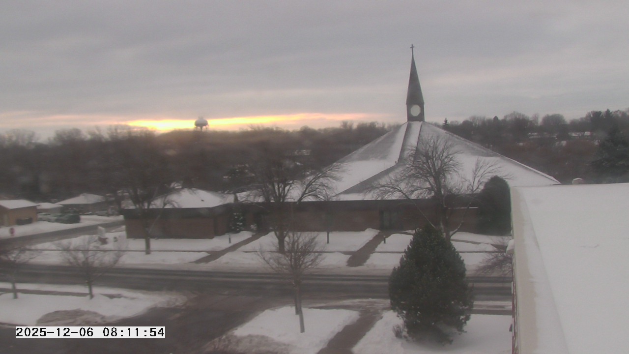 Thumbnail for current weather camera view from St. Michael Catholic School in Prior Lake, Minnesota