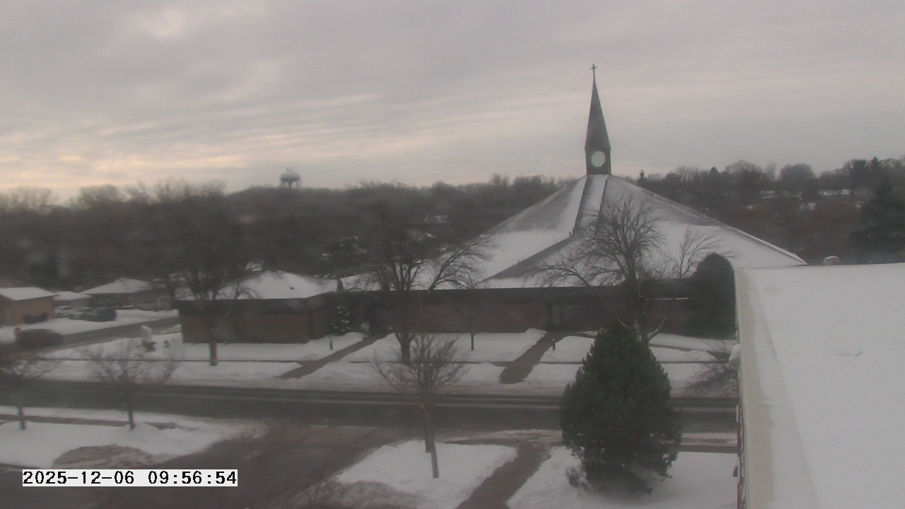 Thumbnail for current weather camera view from St. Michael Catholic School in Prior Lake, Minnesota