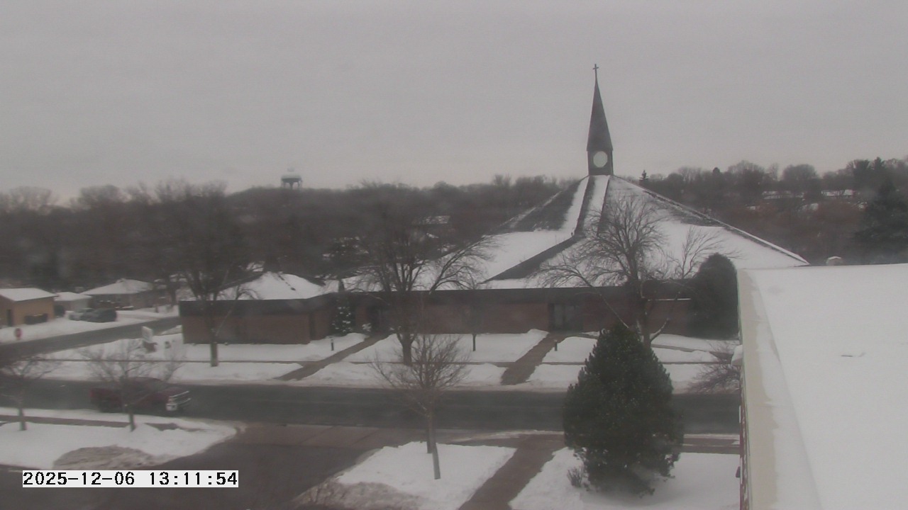 Thumbnail for current weather camera view from St. Michael Catholic School in Prior Lake, Minnesota
