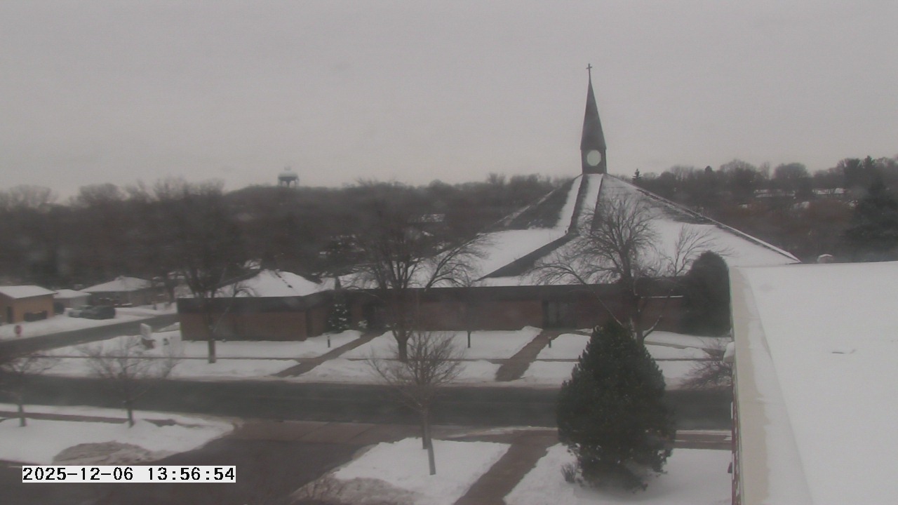 Thumbnail for current weather camera view from St. Michael Catholic School in Prior Lake, Minnesota