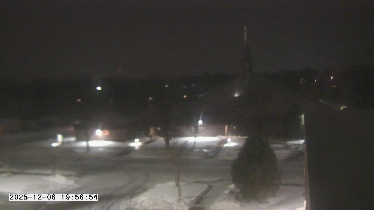 Thumbnail for current weather camera view from St. Michael Catholic School in Prior Lake, Minnesota