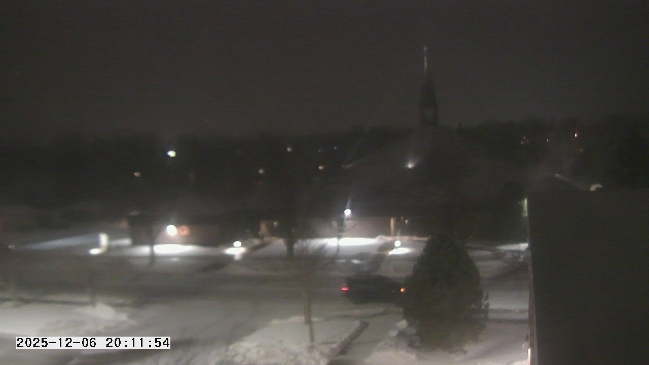 Thumbnail for current weather camera view from St. Michael Catholic School in Prior Lake, Minnesota