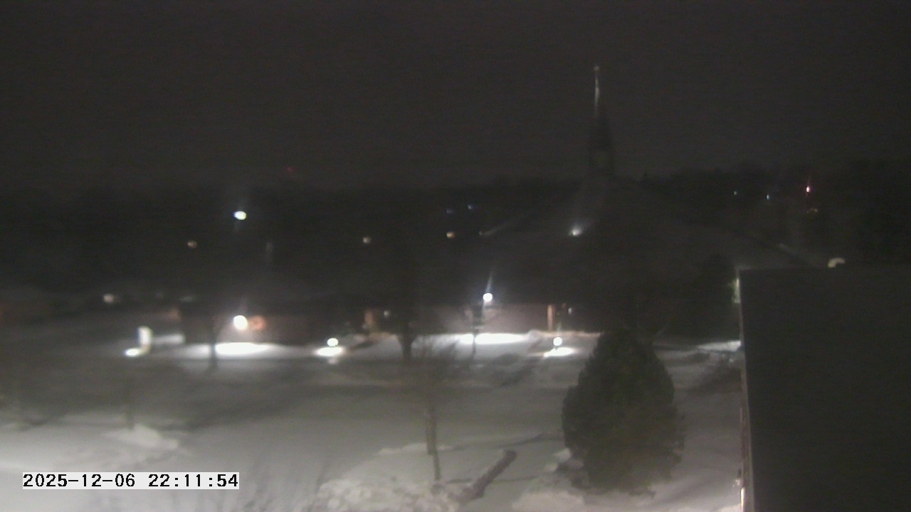 Thumbnail for current weather camera view from St. Michael Catholic School in Prior Lake, Minnesota
