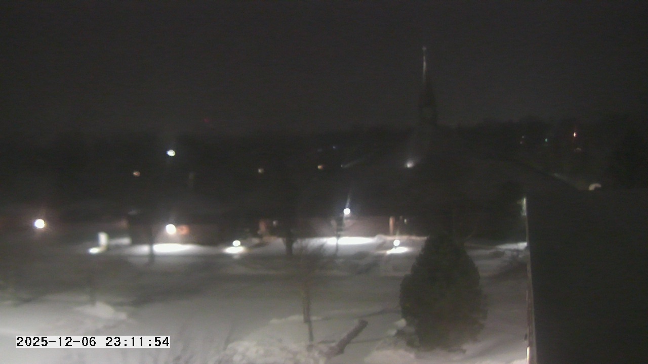 Thumbnail for current weather camera view from St. Michael Catholic School in Prior Lake, Minnesota