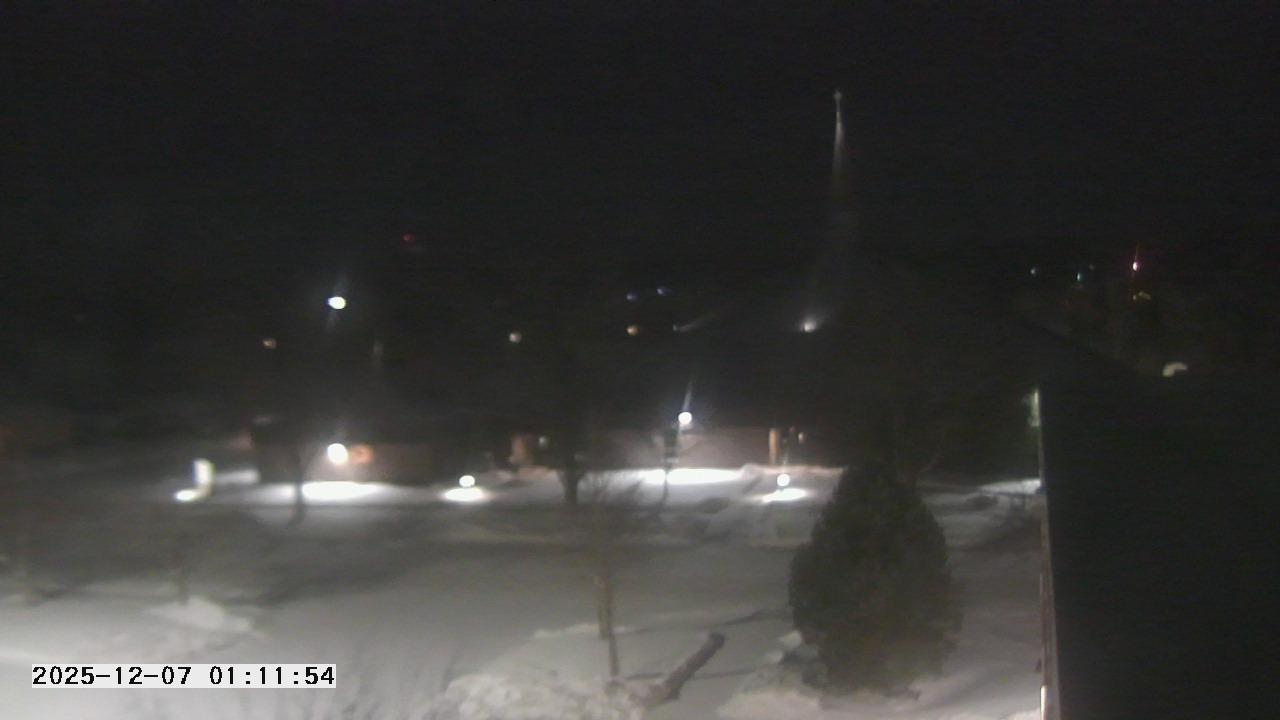 Thumbnail for current weather camera view from St. Michael Catholic School in Prior Lake, Minnesota