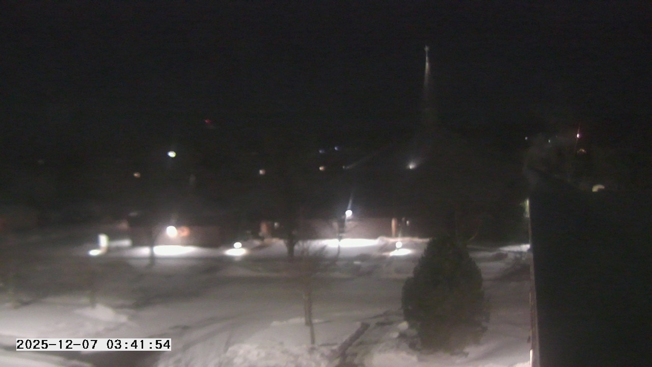Thumbnail for current weather camera view from St. Michael Catholic School in Prior Lake, Minnesota