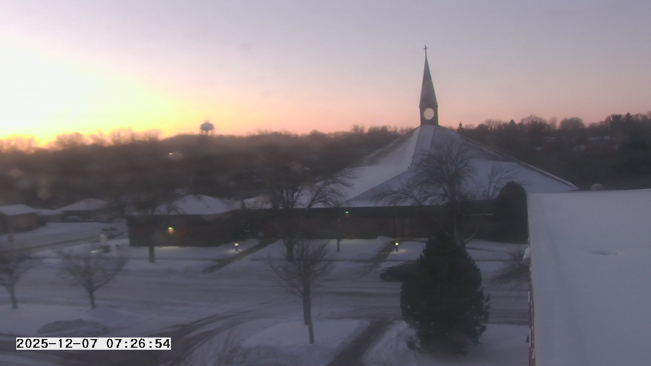 Thumbnail for current weather camera view from St. Michael Catholic School in Prior Lake, Minnesota