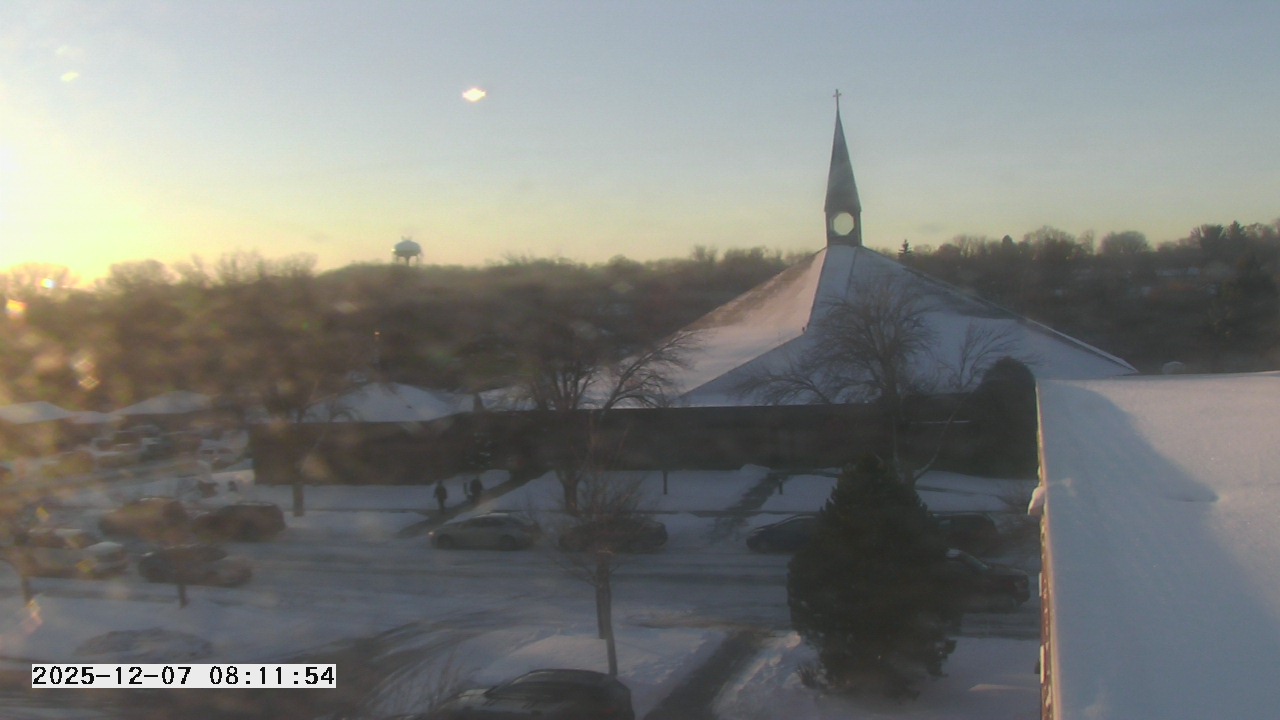 Thumbnail for current weather camera view from St. Michael Catholic School in Prior Lake, Minnesota