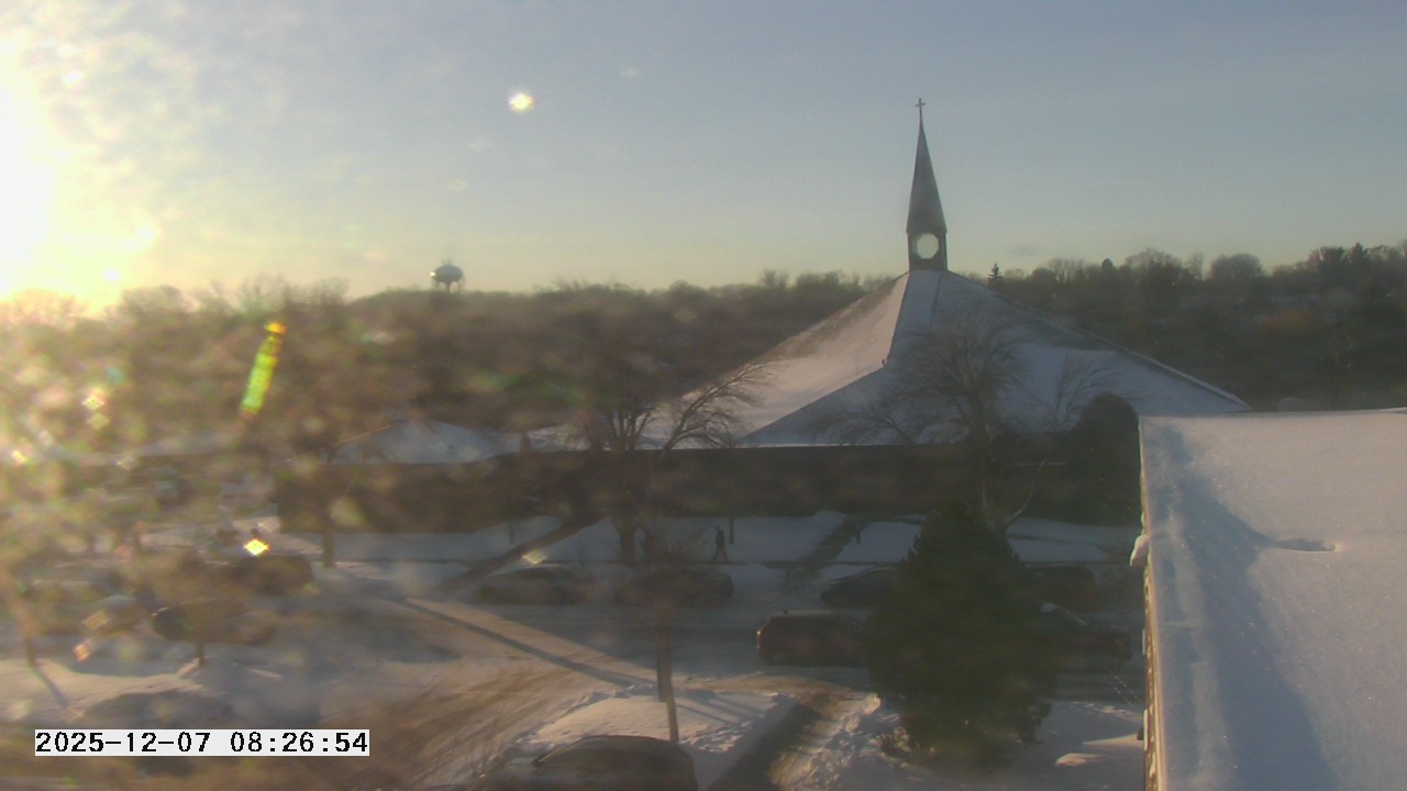Thumbnail for current weather camera view from St. Michael Catholic School in Prior Lake, Minnesota