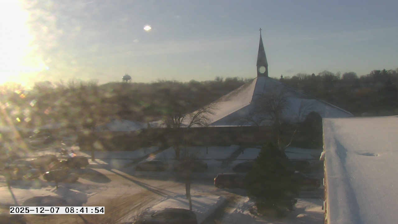 Thumbnail for current weather camera view from St. Michael Catholic School in Prior Lake, Minnesota