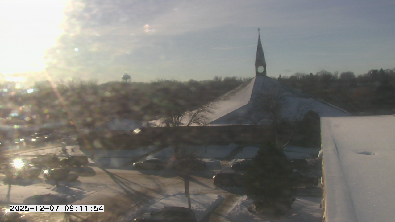 Thumbnail for current weather camera view from St. Michael Catholic School in Prior Lake, Minnesota
