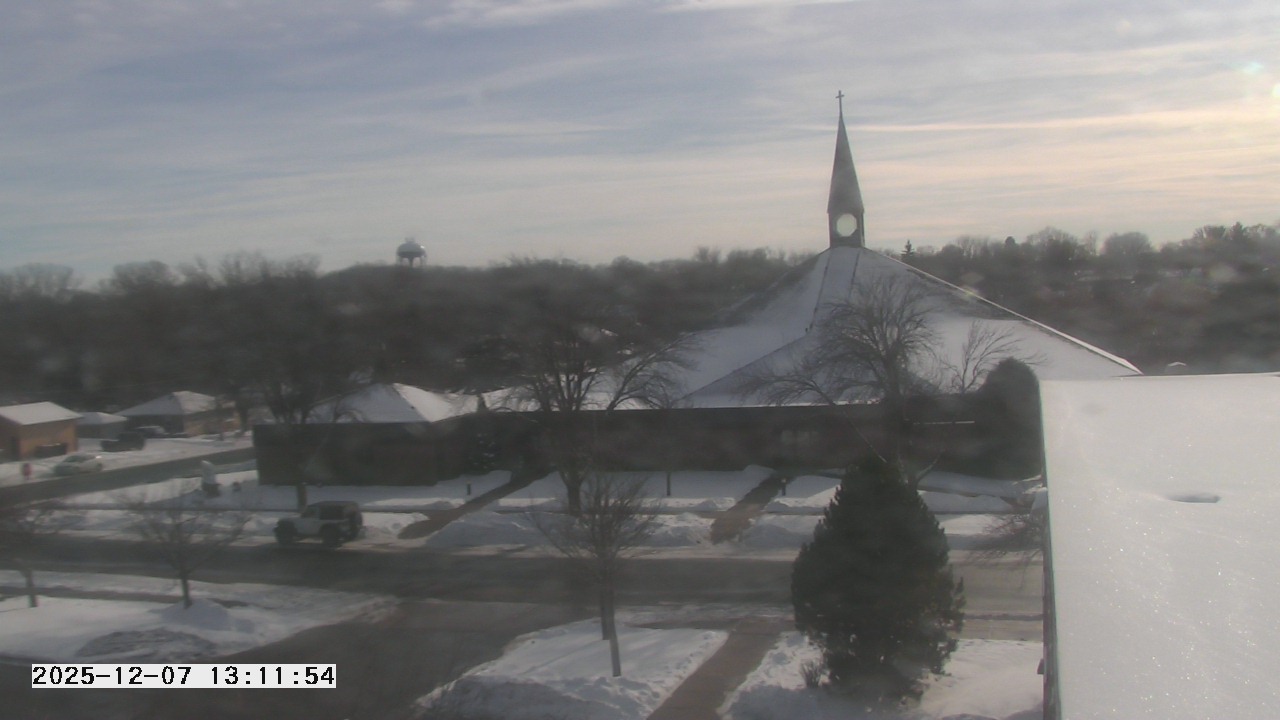 Thumbnail for current weather camera view from St. Michael Catholic School in Prior Lake, Minnesota