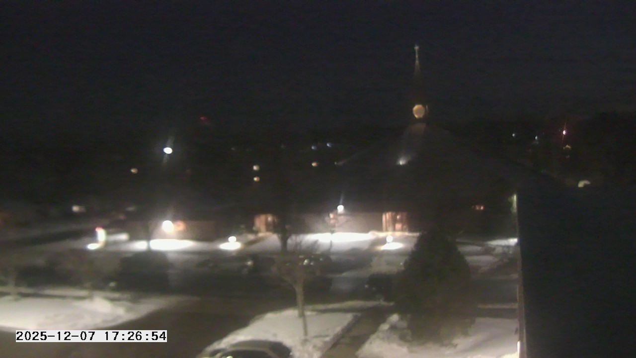 Thumbnail for current weather camera view from St. Michael Catholic School in Prior Lake, Minnesota