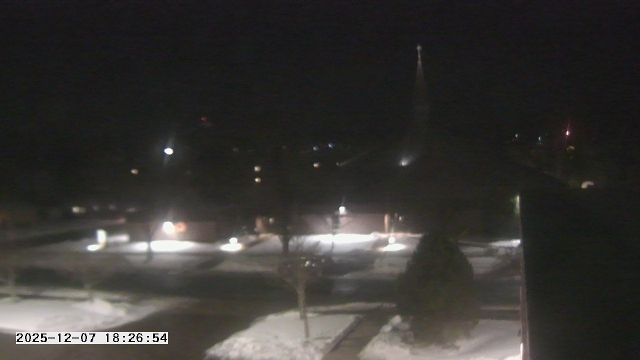 Thumbnail for current weather camera view from St. Michael Catholic School in Prior Lake, Minnesota