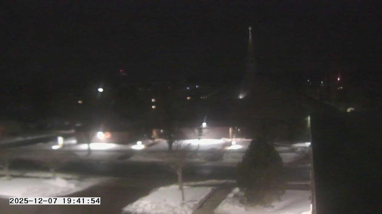Thumbnail for current weather camera view from St. Michael Catholic School in Prior Lake, Minnesota