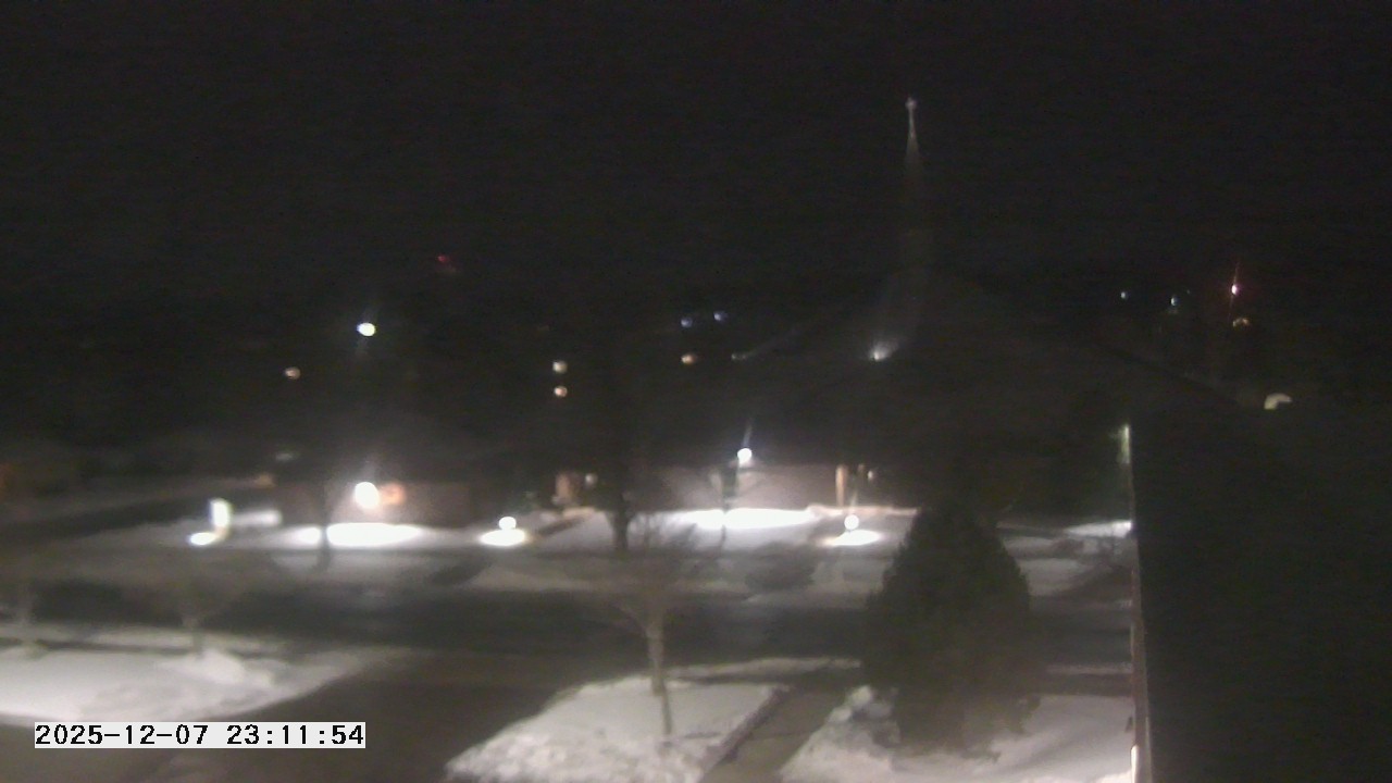 Thumbnail for current weather camera view from St. Michael Catholic School in Prior Lake, Minnesota