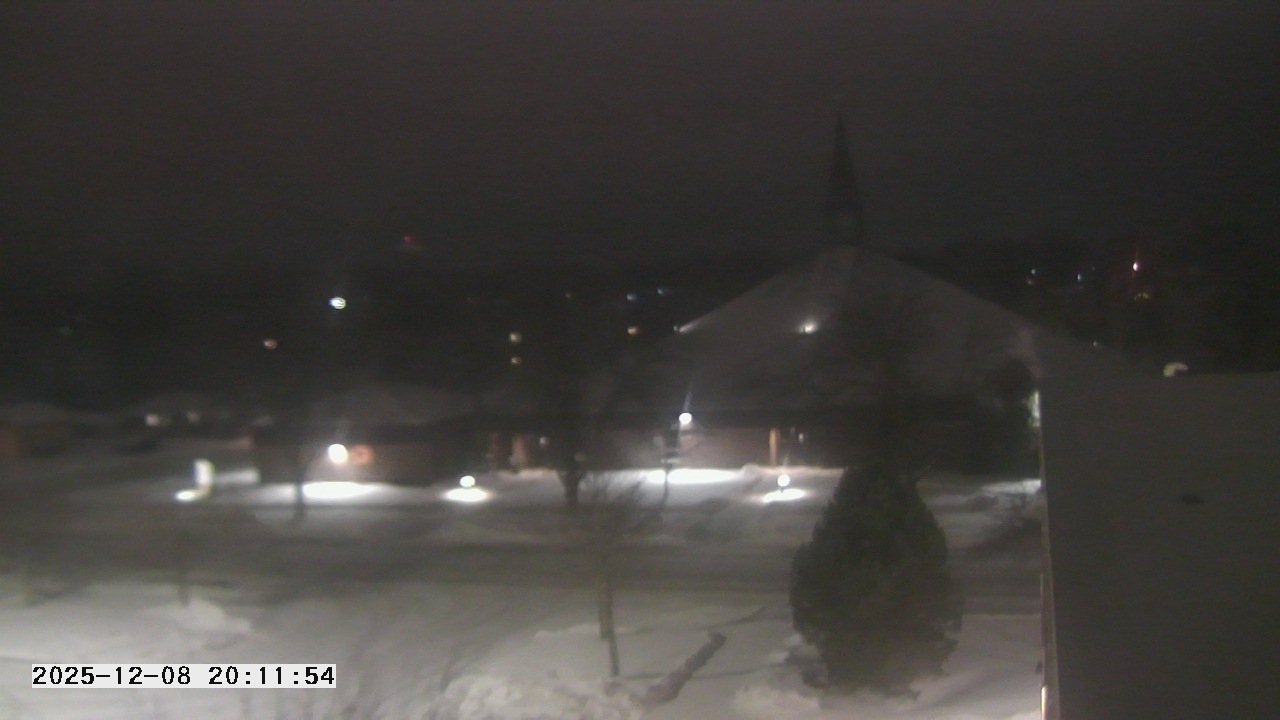 Thumbnail for current weather camera view from St. Michael Catholic School in Prior Lake, Minnesota