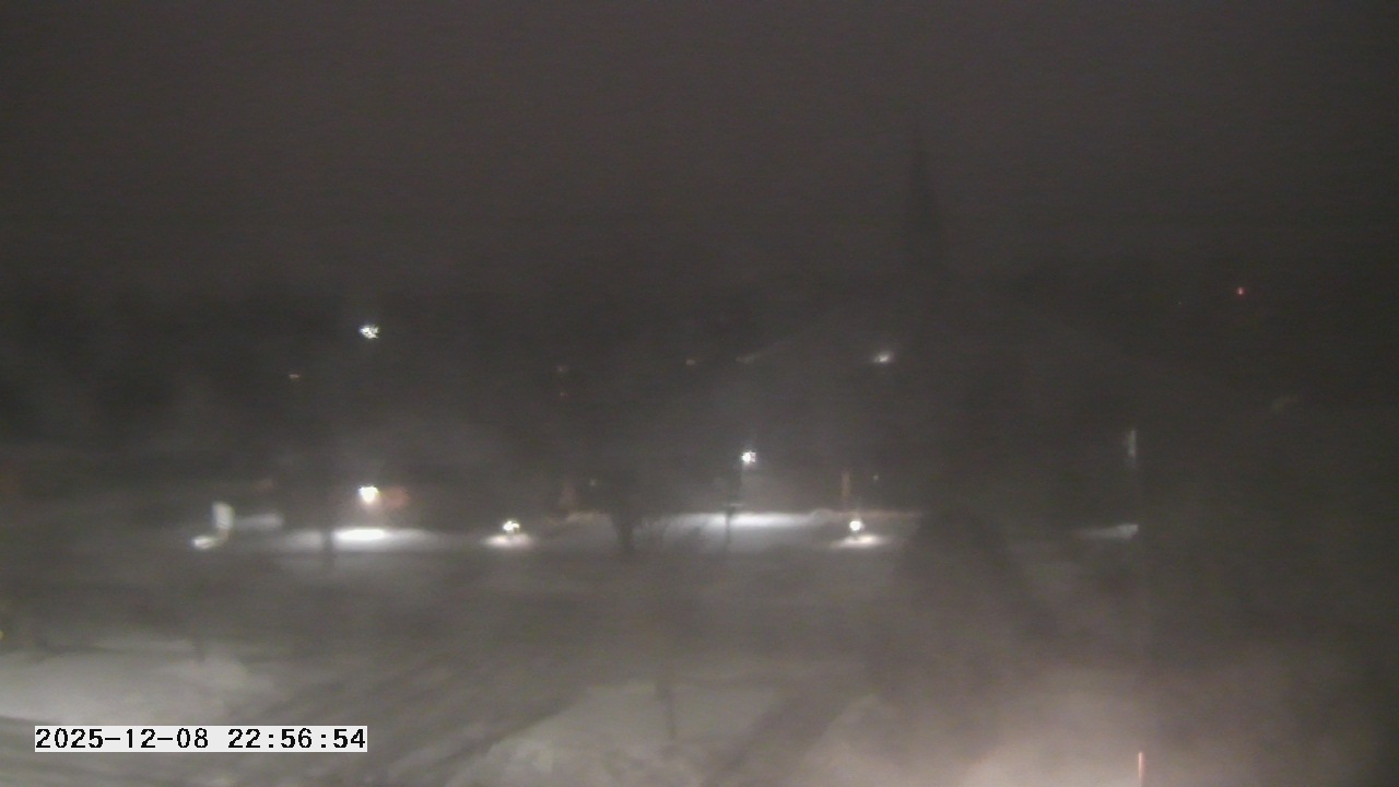 Thumbnail for current weather camera view from St. Michael Catholic School in Prior Lake, Minnesota