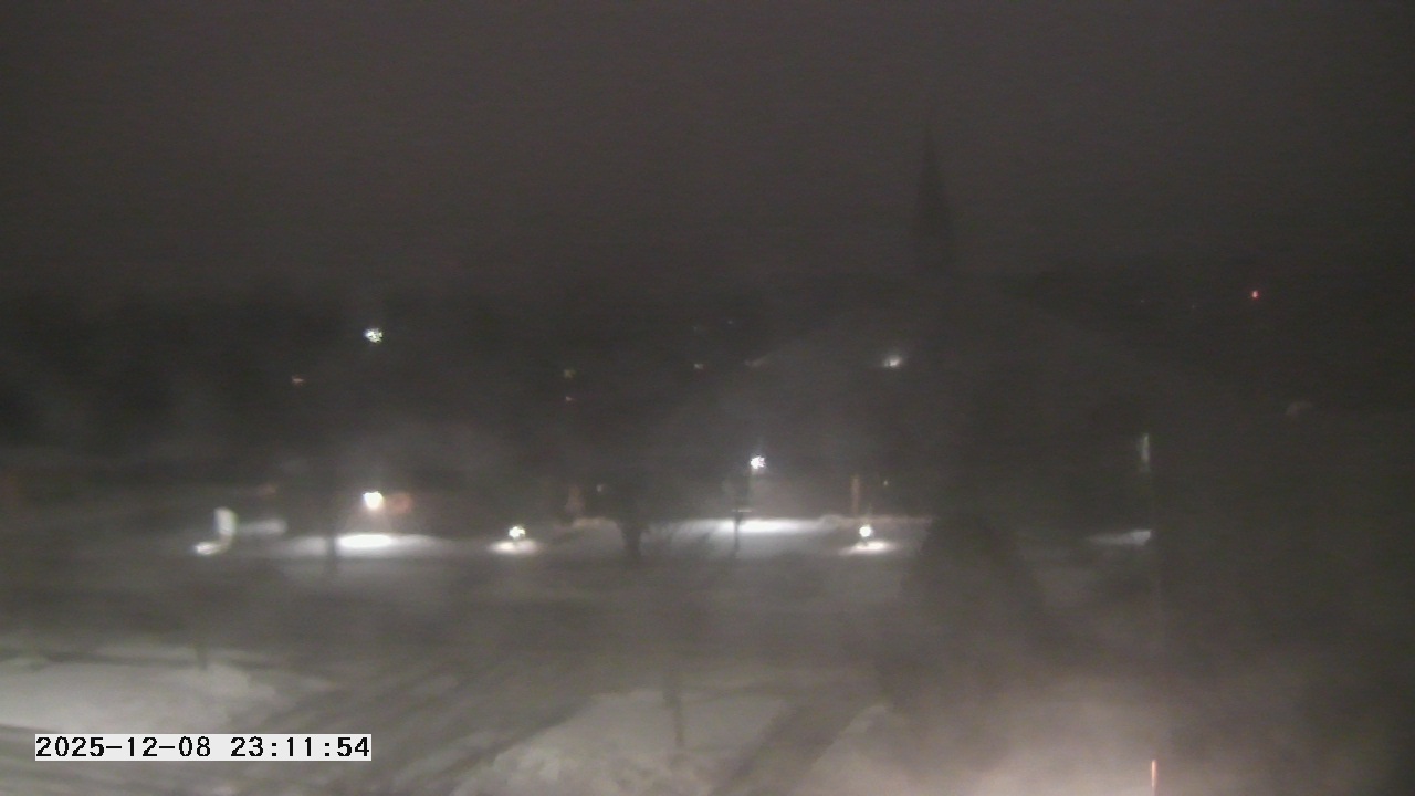 Thumbnail for current weather camera view from St. Michael Catholic School in Prior Lake, Minnesota