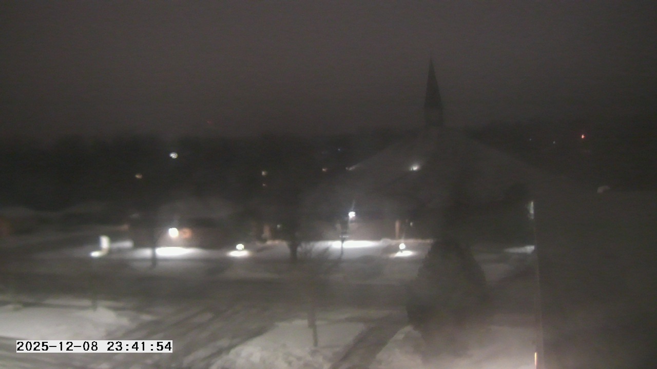 Thumbnail for current weather camera view from St. Michael Catholic School in Prior Lake, Minnesota