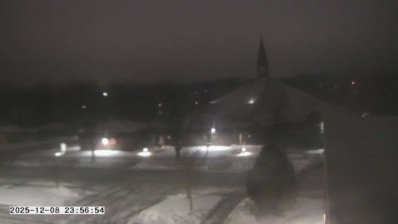 Thumbnail for current weather camera view from St. Michael Catholic School in Prior Lake, Minnesota