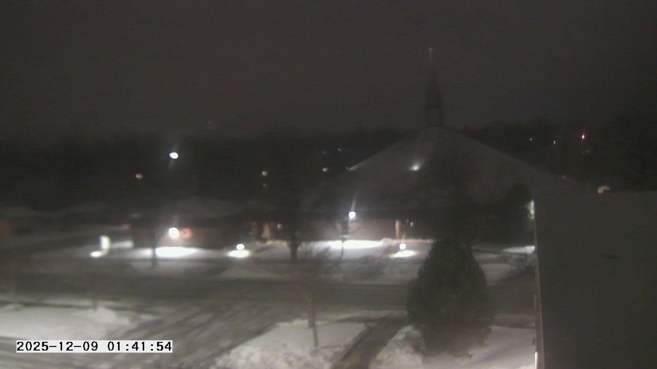Thumbnail for current weather camera view from St. Michael Catholic School in Prior Lake, Minnesota