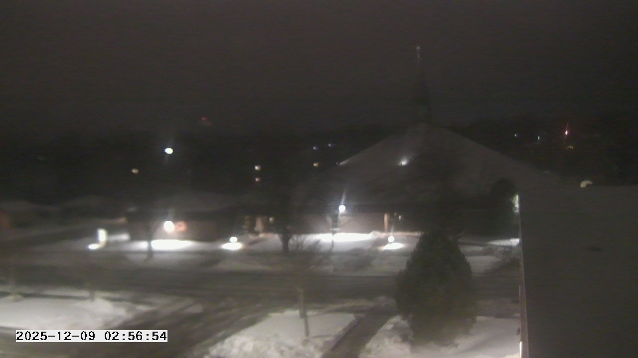 Thumbnail for current weather camera view from St. Michael Catholic School in Prior Lake, Minnesota