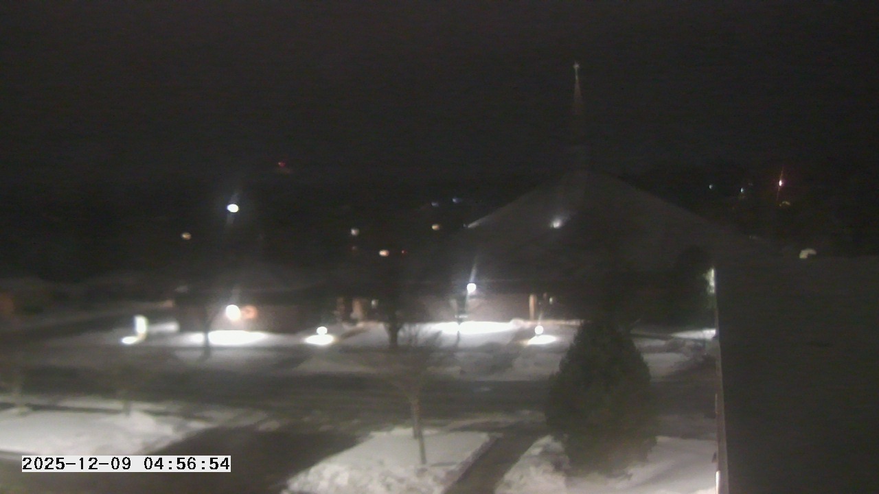 Thumbnail for current weather camera view from St. Michael Catholic School in Prior Lake, Minnesota
