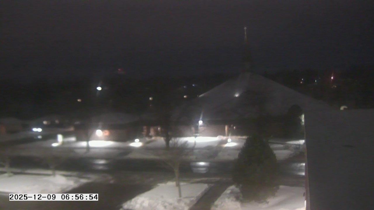 Thumbnail for current weather camera view from St. Michael Catholic School in Prior Lake, Minnesota