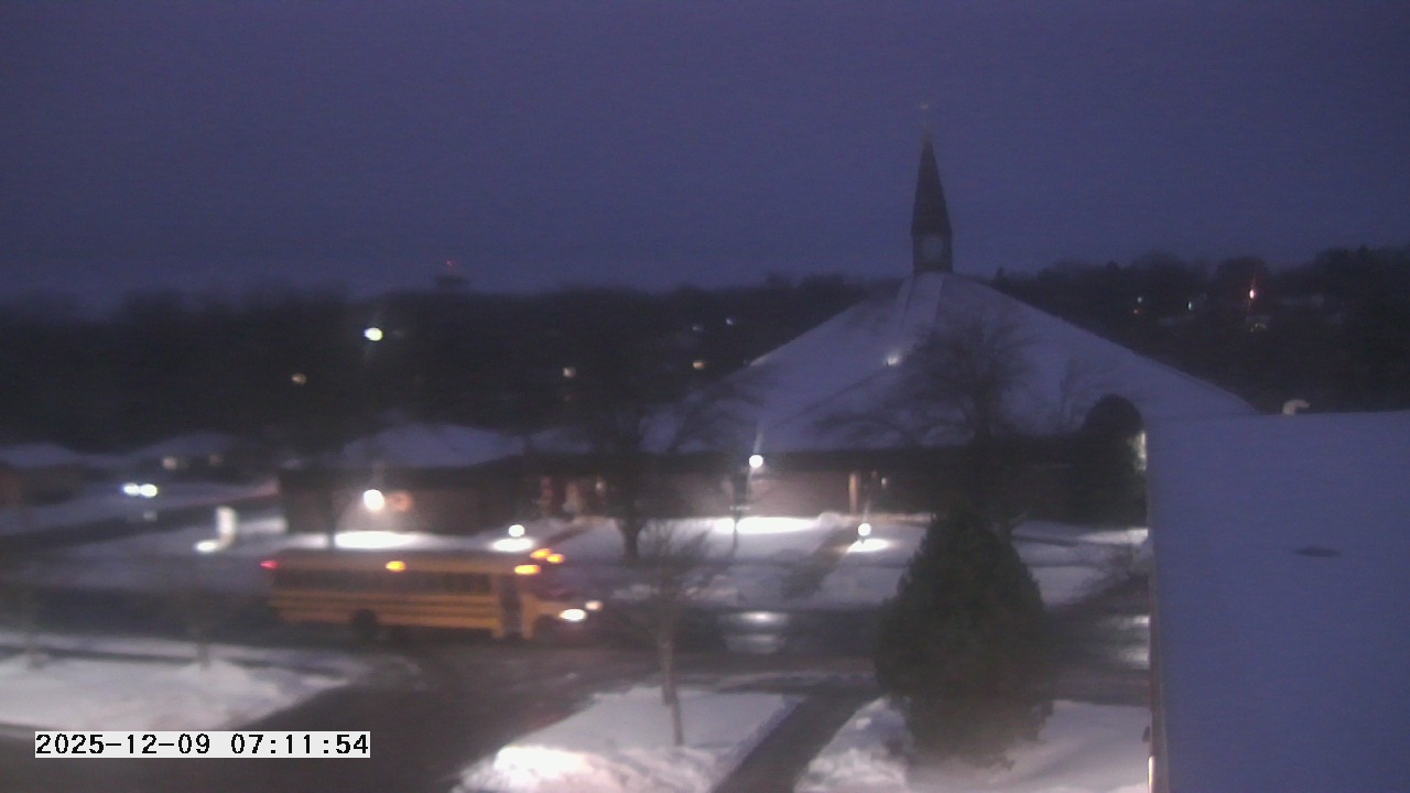 Thumbnail for current weather camera view from St. Michael Catholic School in Prior Lake, Minnesota