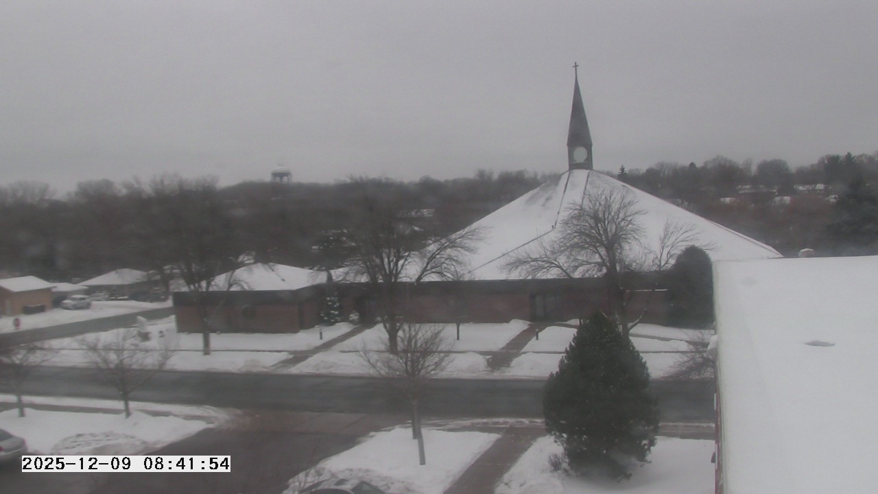 Thumbnail for current weather camera view from St. Michael Catholic School in Prior Lake, Minnesota