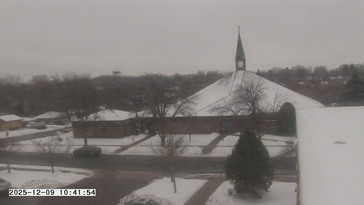 Thumbnail for current weather camera view from St. Michael Catholic School in Prior Lake, Minnesota