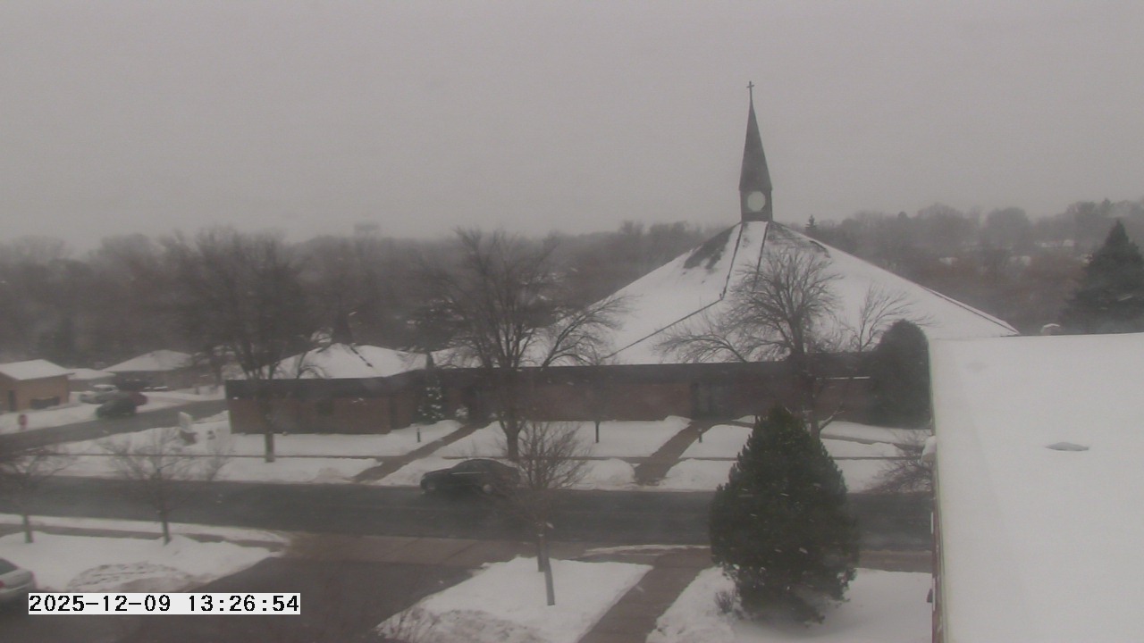 Thumbnail for current weather camera view from St. Michael Catholic School in Prior Lake, Minnesota