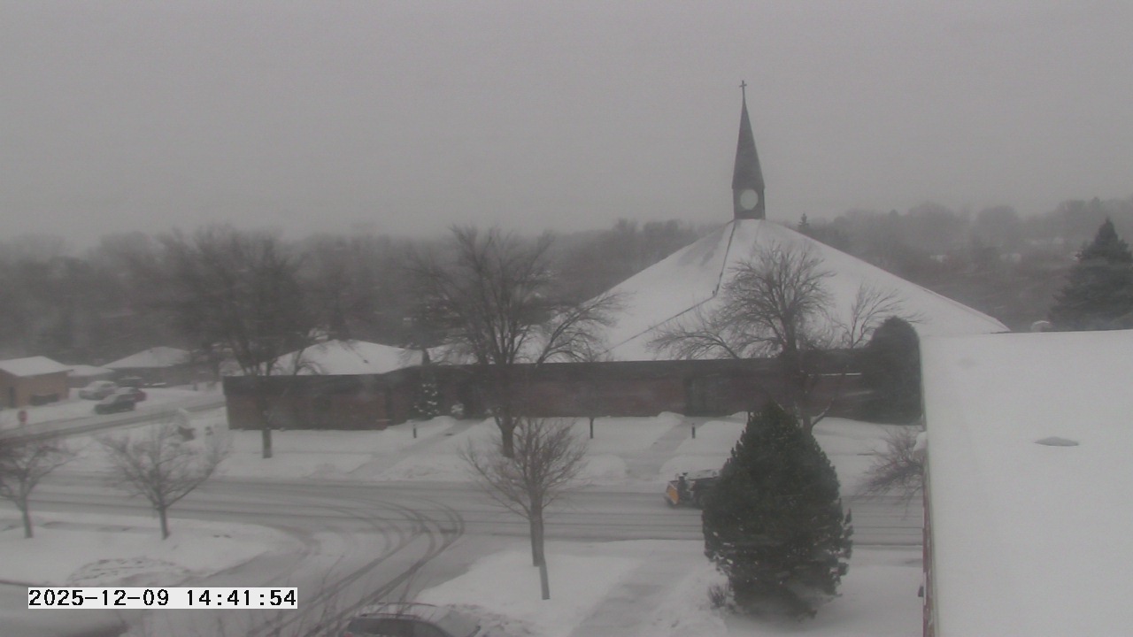 Thumbnail for current weather camera view from St. Michael Catholic School in Prior Lake, Minnesota