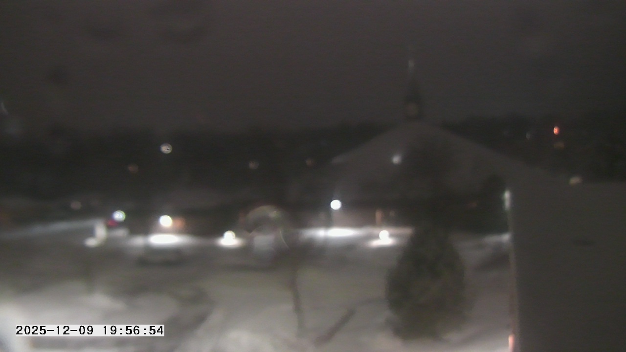 Thumbnail for current weather camera view from St. Michael Catholic School in Prior Lake, Minnesota