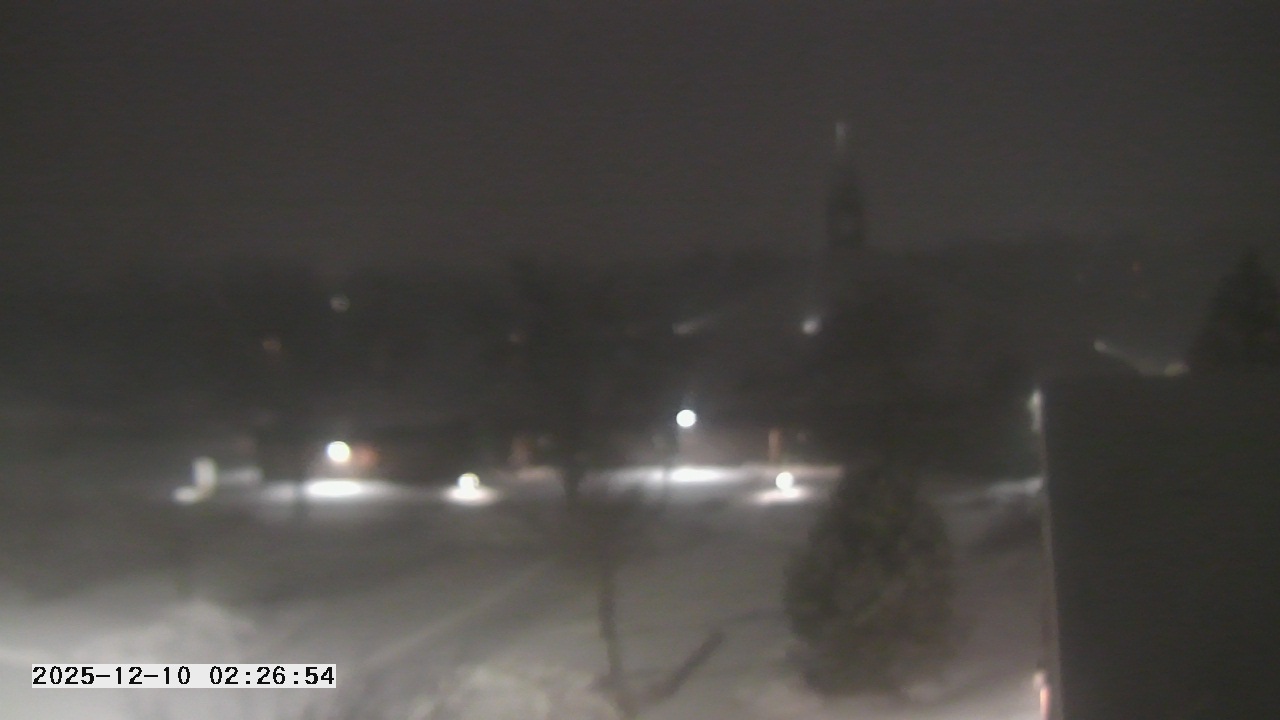 Thumbnail for current weather camera view from St. Michael Catholic School in Prior Lake, Minnesota