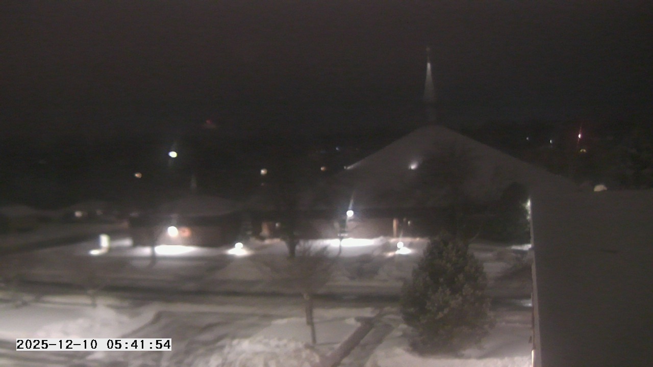 Thumbnail for current weather camera view from St. Michael Catholic School in Prior Lake, Minnesota