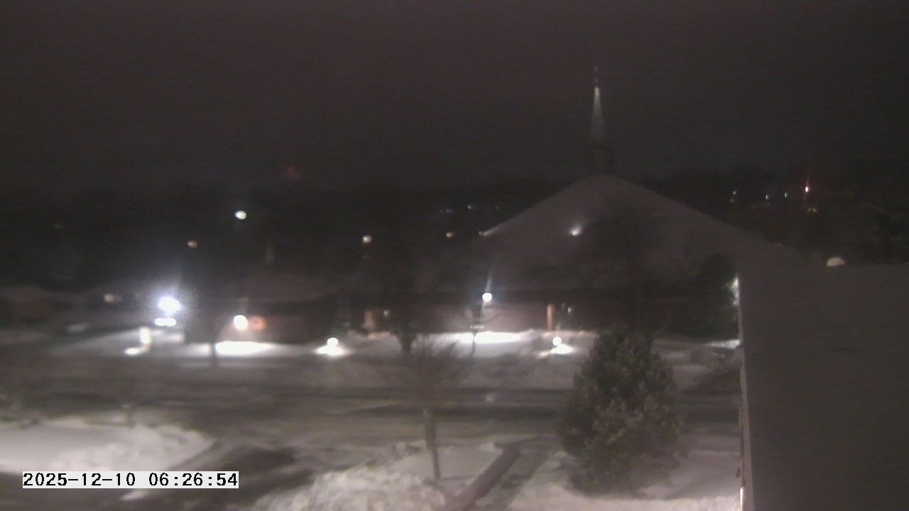 Thumbnail for current weather camera view from St. Michael Catholic School in Prior Lake, Minnesota