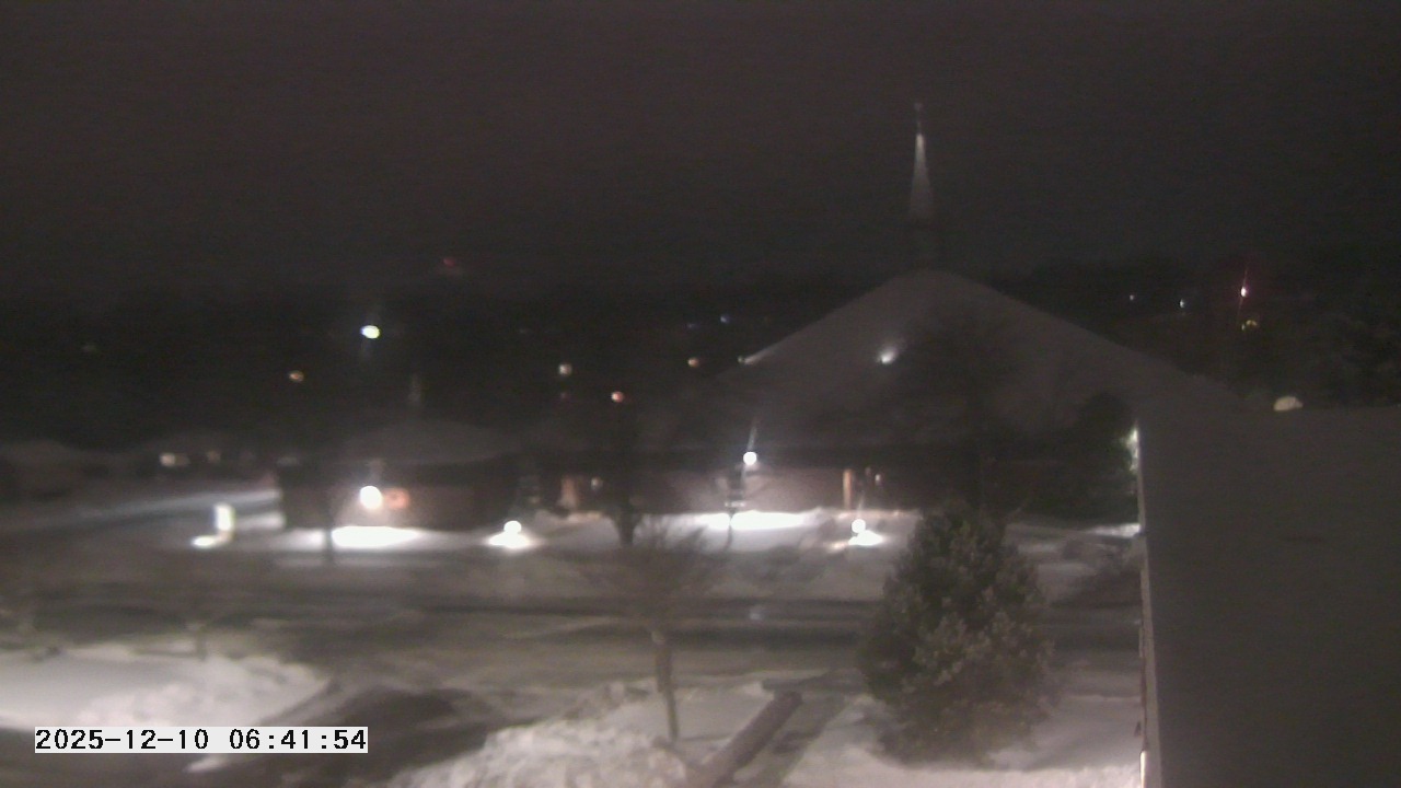 Thumbnail for current weather camera view from St. Michael Catholic School in Prior Lake, Minnesota