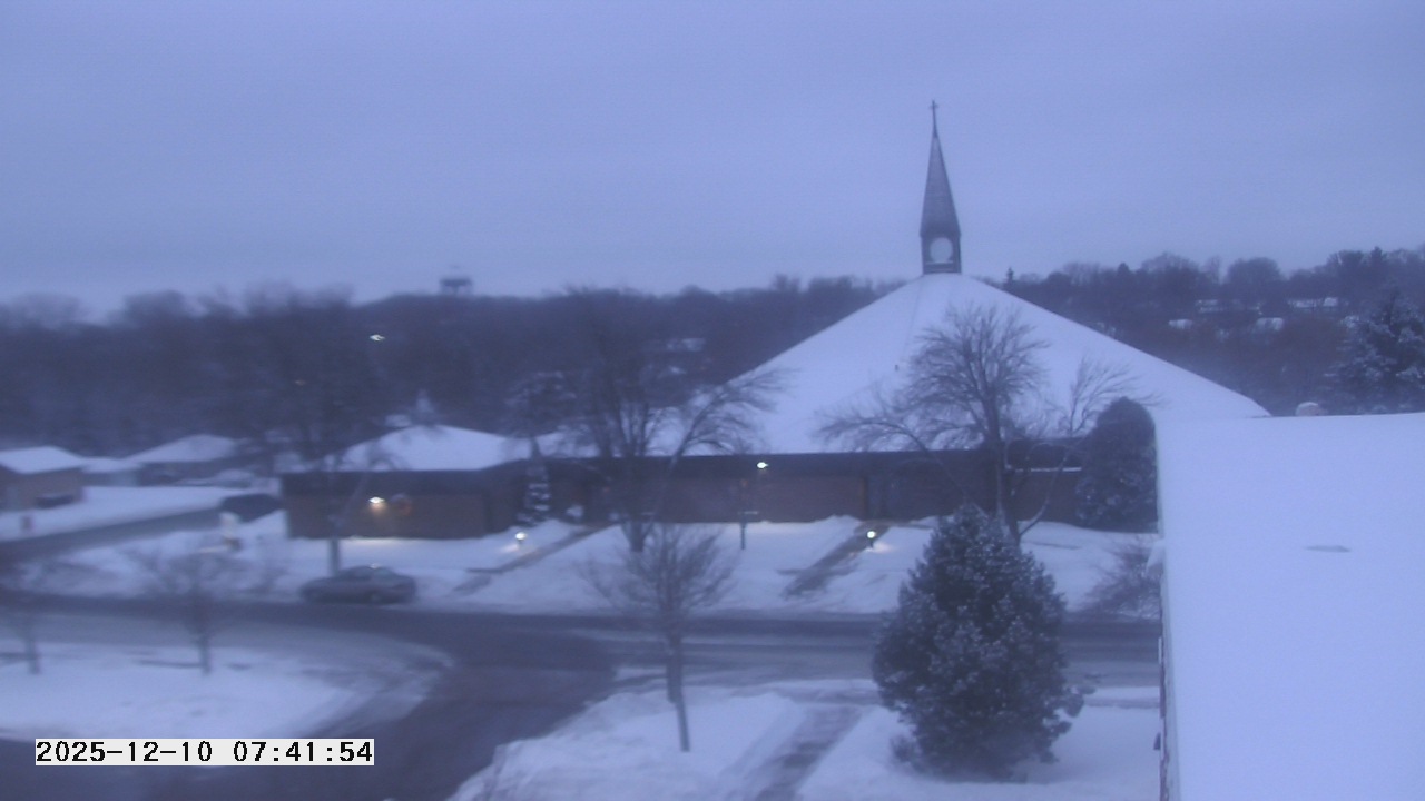 Thumbnail for current weather camera view from St. Michael Catholic School in Prior Lake, Minnesota