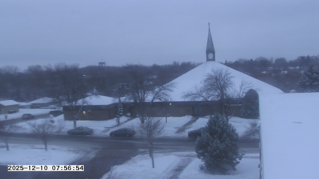 Thumbnail for current weather camera view from St. Michael Catholic School in Prior Lake, Minnesota