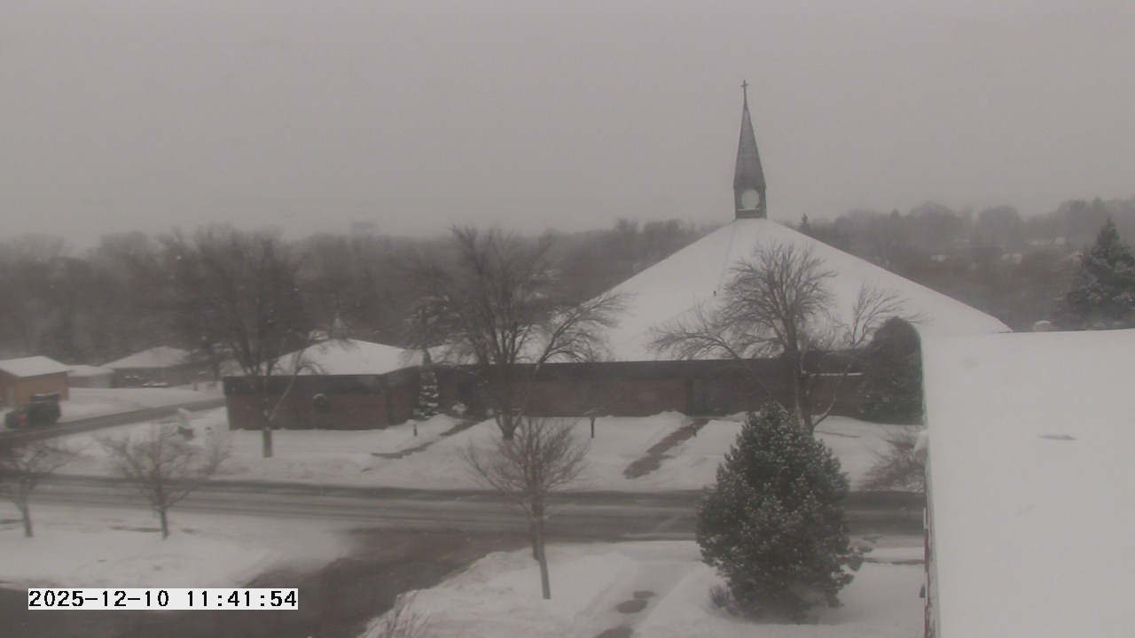 Thumbnail for current weather camera view from St. Michael Catholic School in Prior Lake, Minnesota