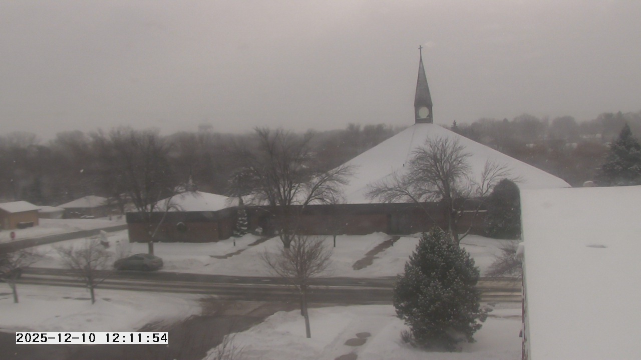 Thumbnail for current weather camera view from St. Michael Catholic School in Prior Lake, Minnesota