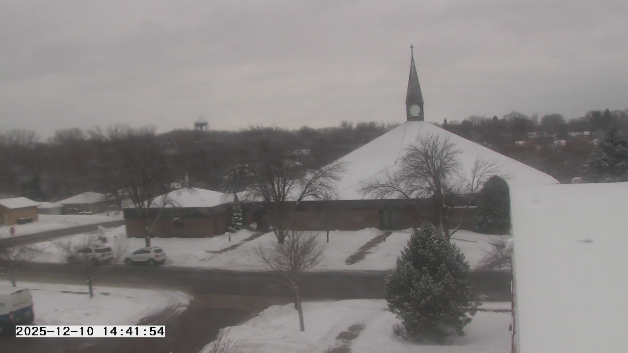 Thumbnail for current weather camera view from St. Michael Catholic School in Prior Lake, Minnesota