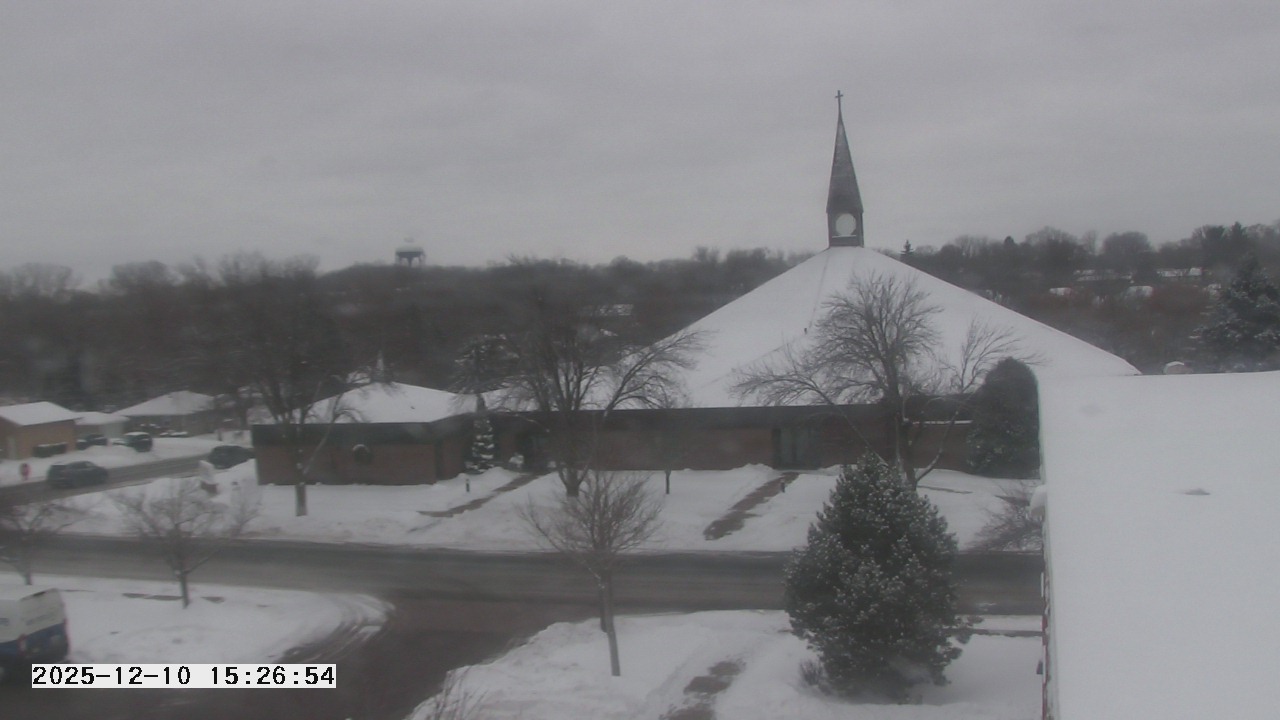 Thumbnail for current weather camera view from St. Michael Catholic School in Prior Lake, Minnesota