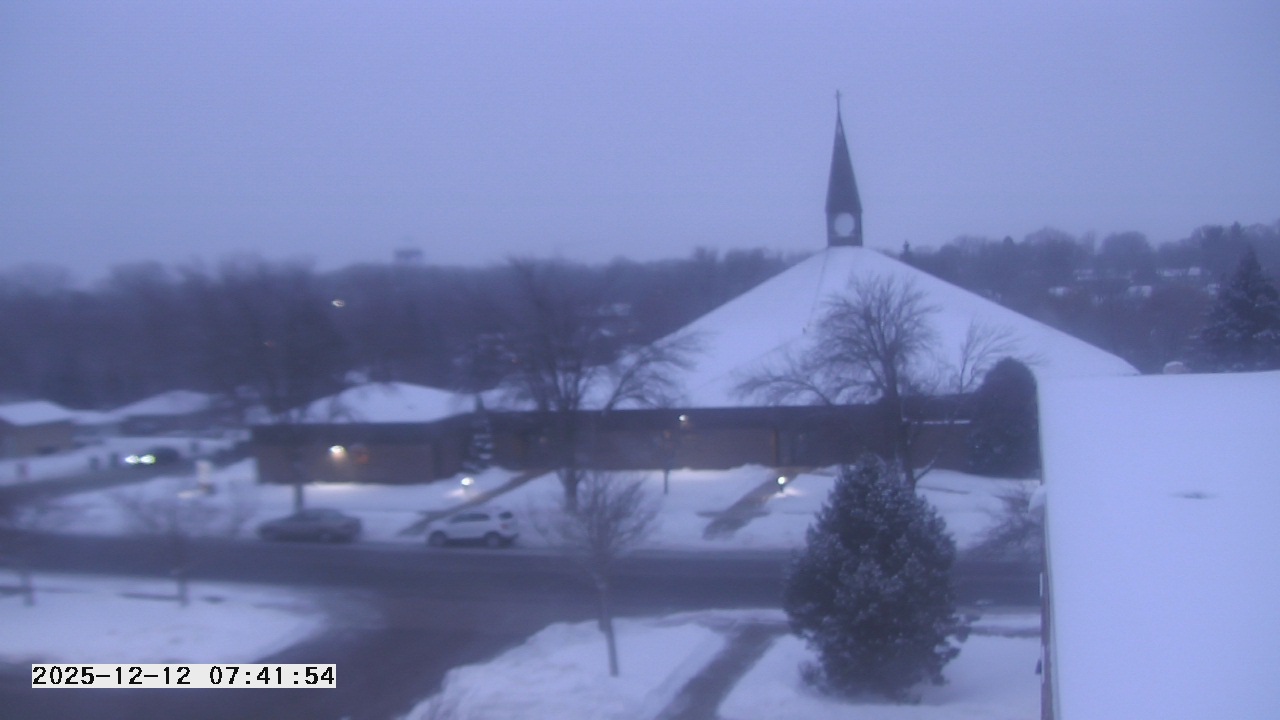 Thumbnail for current weather camera view from St. Michael Catholic School in Prior Lake, Minnesota