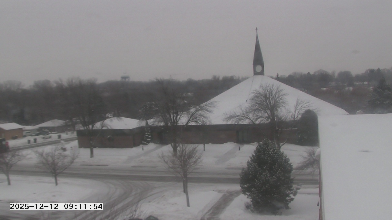 Thumbnail for current weather camera view from St. Michael Catholic School in Prior Lake, Minnesota